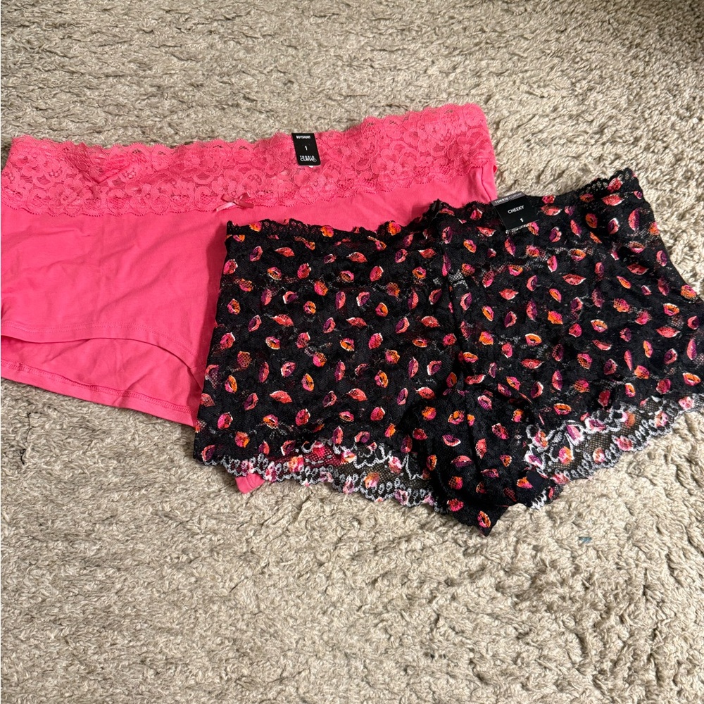 Torrid Pink & Black Valentine Lacy Lips Underwear Panties Set of 2 - size 1